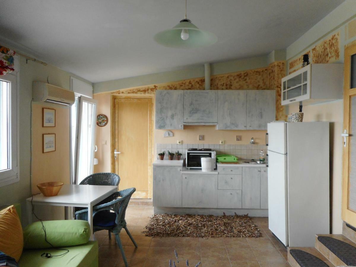 Iakinthi Apartment Kavala Exterior photo